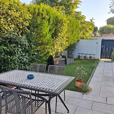 Maison Lumineuse Avec Grande Terrasse En Bois Et Jardin Tatil Evi *