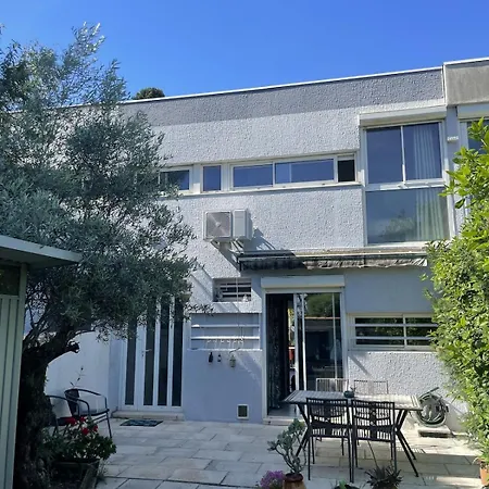 Maison Lumineuse Avec Grande Terrasse En Bois Et Jardin Tatil Evi *